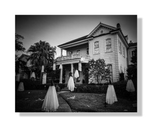 Ghost House ©RaquelMarie